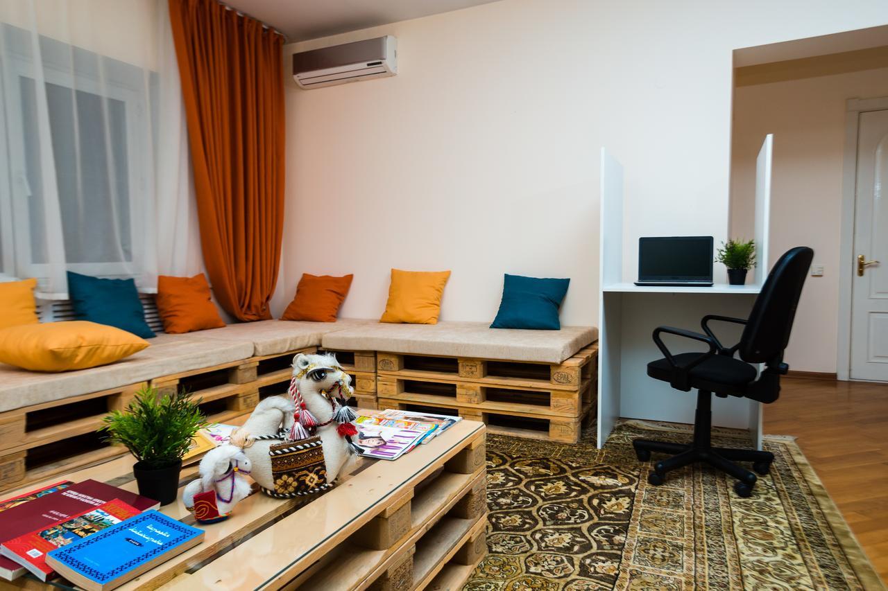 Interhouse Almaty Exterior foto