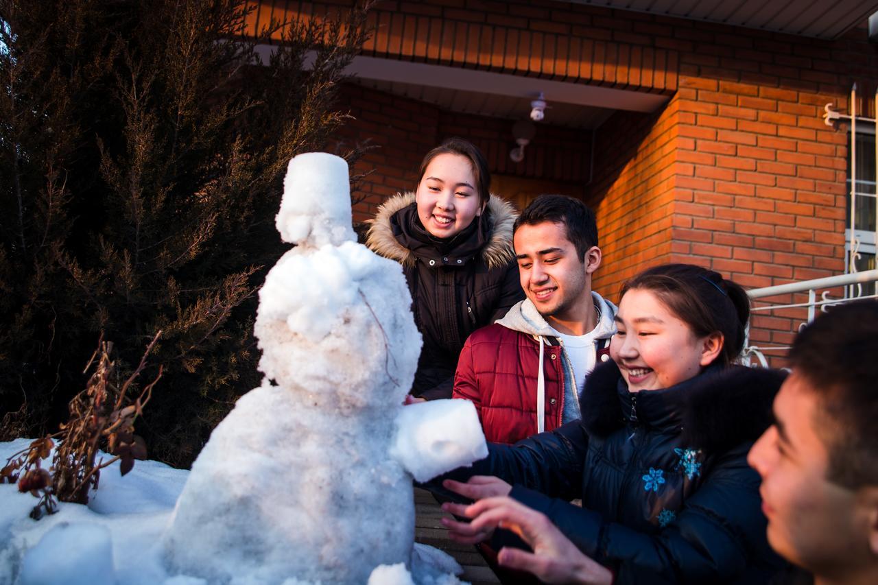 Interhouse Almaty Exterior foto
