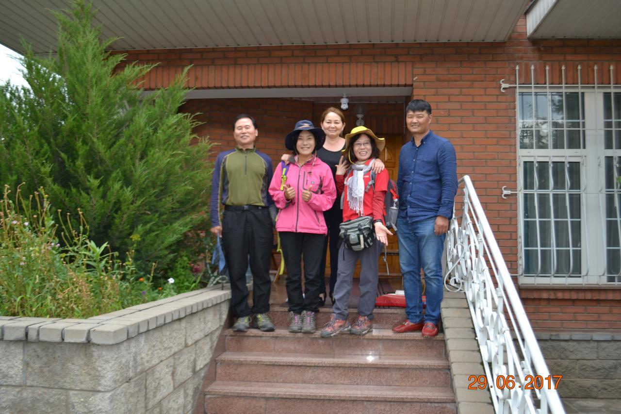 Interhouse Almaty Exterior foto